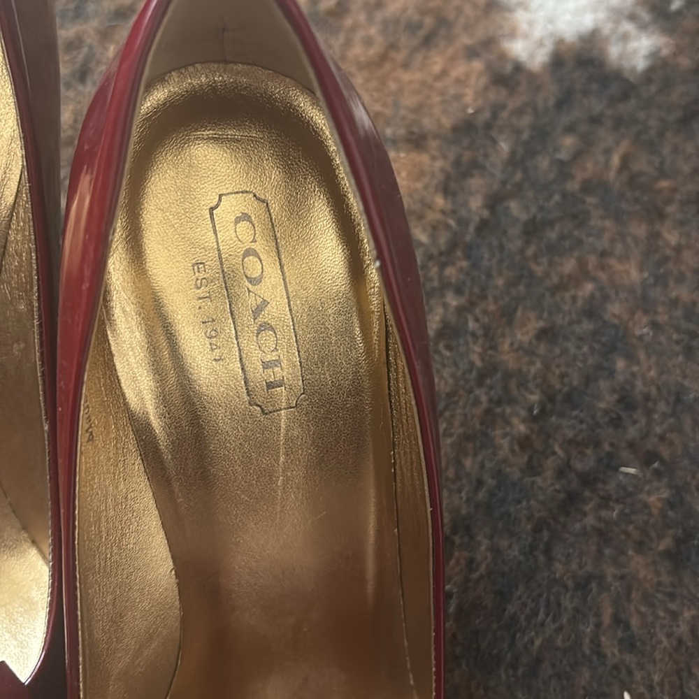 COACH - Red patent leather bow tie pump. Made in Italy - Picture 2 of 6